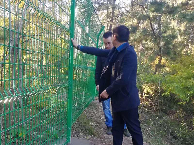 美麗嶗山防護欄安裝現場