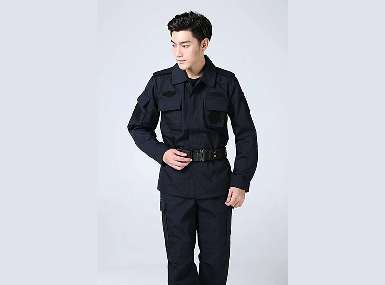 特勤春秋戰訓服